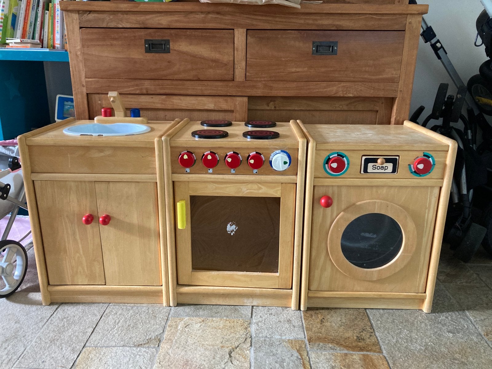Houten kinderkeuken met wasmachine en oven, Kinderen en Baby's, Ophalen, Gebruikt, Hout, Speelkeuken