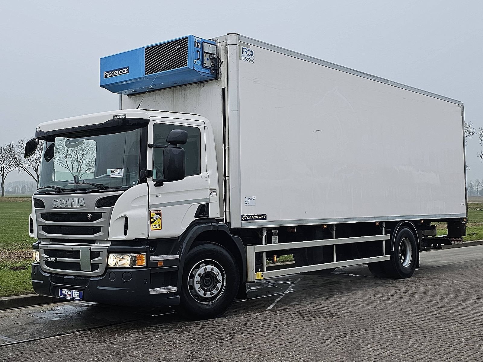 SCANIA P250 lamberet frigo lift, Automaat, Euro 6, Scania, Wit