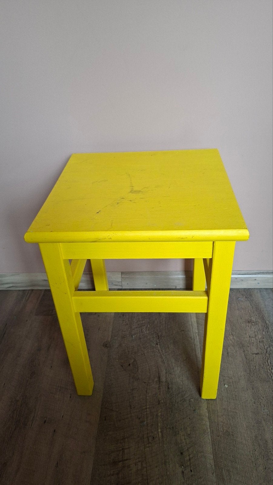 Ikea Ivar kruk geel, Ophalen, Rond, Minder dan 55 cm