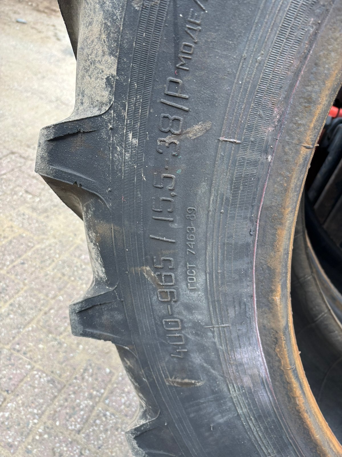 Trekker banden 15.5 x R 38 radiaal, Ophalen