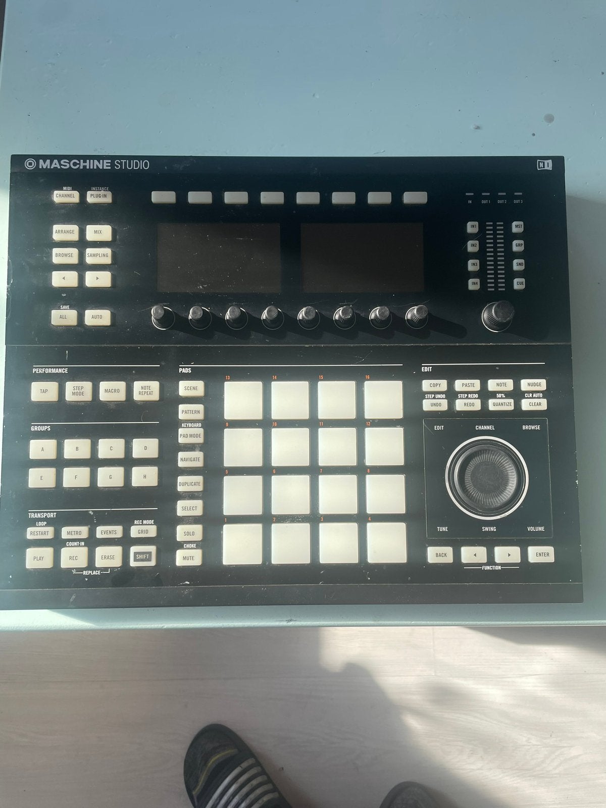 Maschine studio Native Instruments incl software key, Ophalen of Verzenden, Gebruikt