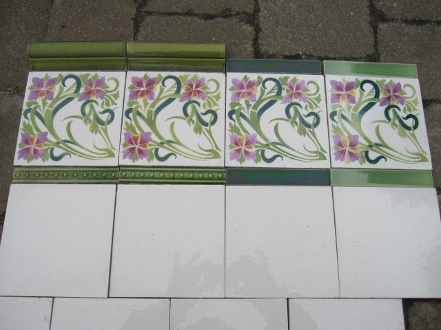 50 art nouveau jugenstil wandtegels sierlijk bloemmotief, Antiek en Kunst, Ophalen