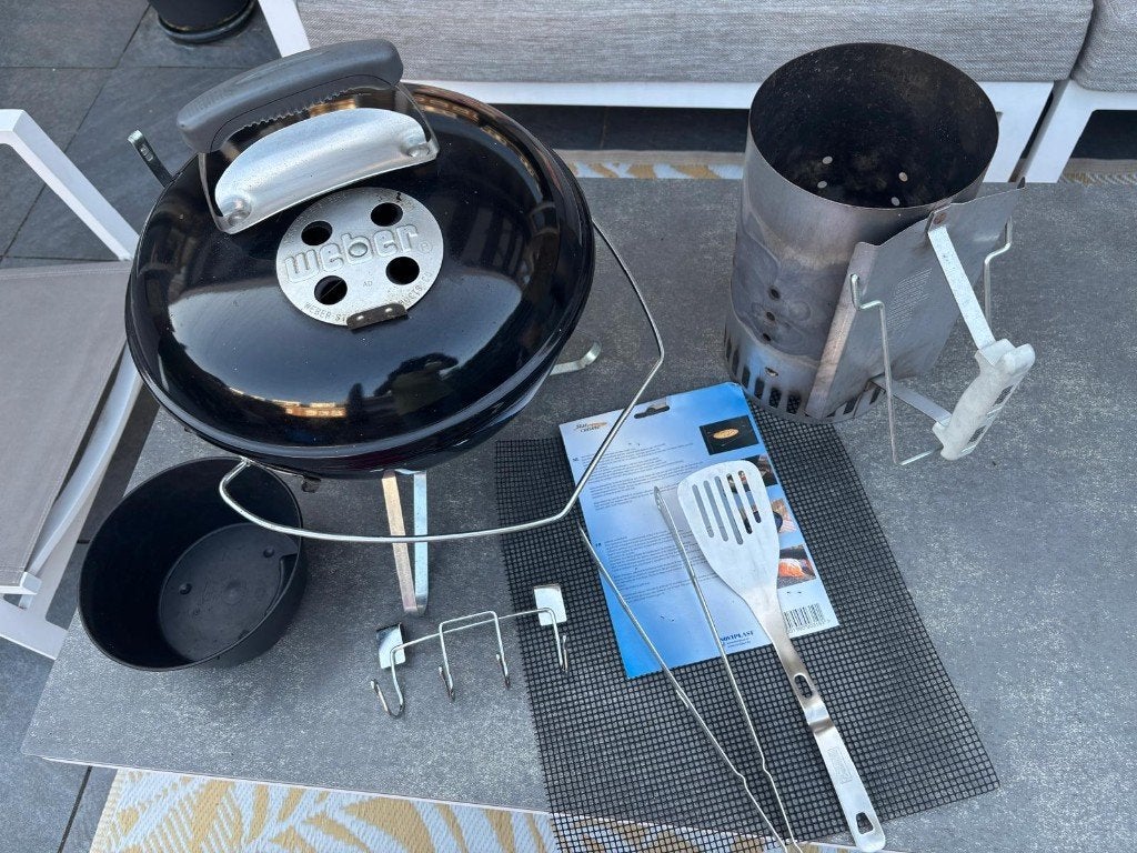 Weber smokey joe  houtskool bbq 37 cm met  starter en tangen, Ophalen, Gebruikt, Weber, Met accessoires
