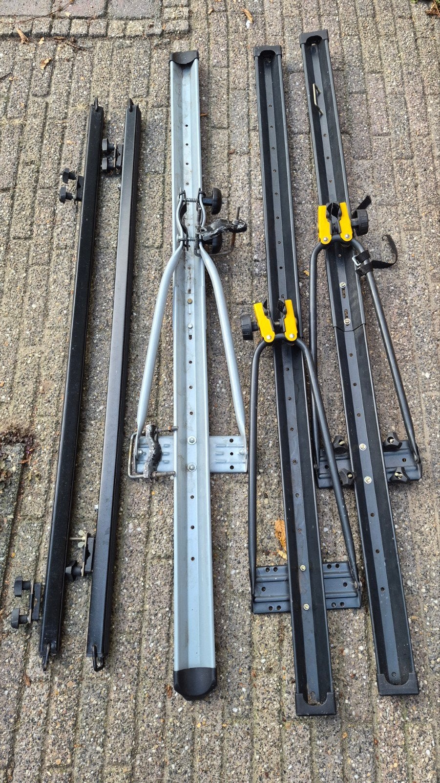 Autodakdragers (set van 2) + 3 Fietsendragers voor o, Auto diversen, Ophalen of Verzenden, Gebruikt, Dakdrager
