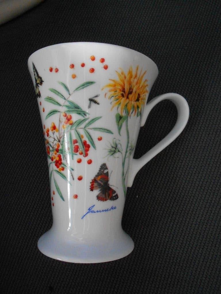 mooie JBS beker bloemen en vlinders 1999 Janneke Brinkman, Ophalen, Gebruikt, Overige merken, Mok