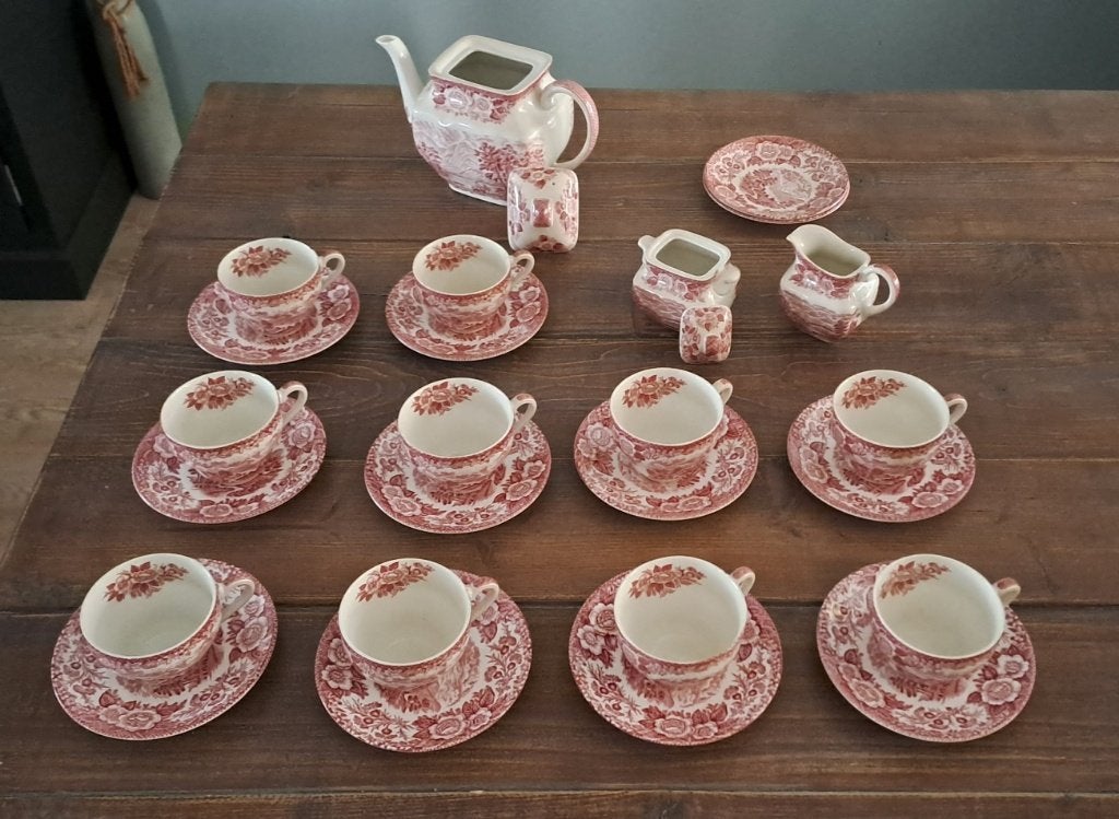 25-delig Enoch Wedgwood "Lochs of Scotland" bordeaux servies, Ophalen of Verzenden