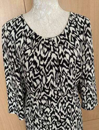 Micha jurk maat 44 [DM], Kleding | Dames, Zwart, Maat 42/44 (L), Ophalen of Verzenden, Zo goed als nieuw