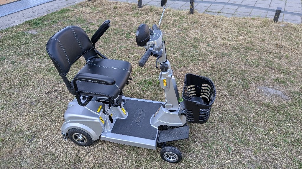 Quingo Ultra scootmobiel in zeer mooie staat, Ophalen, 10 km/u of minder, 16 t/m 25 km, Quingo