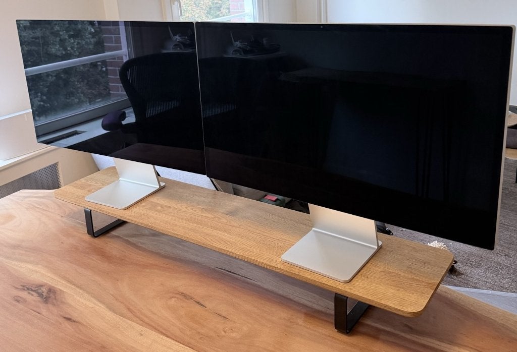 Apple Studio Display 27" 2022/23, standaardglas / kantelbare, Ophalen, Thunderbolt, Gebruikt, IPS