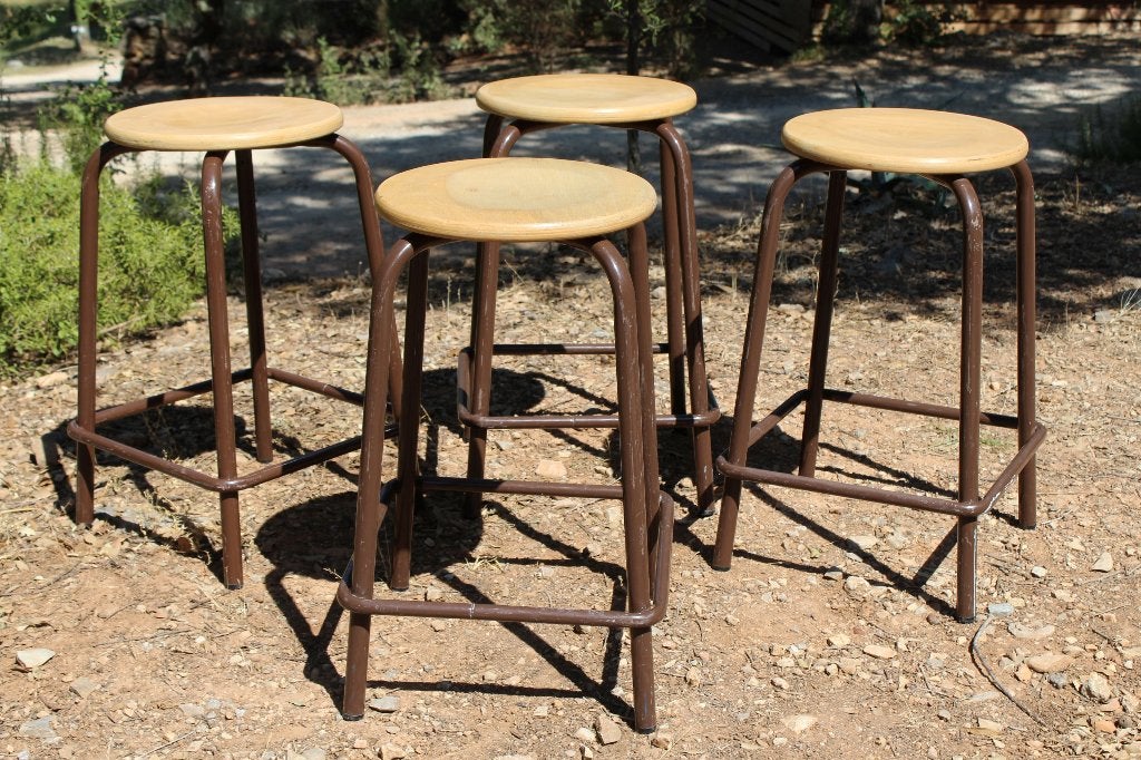 Brocante - Set van 2 identieke hoge krukken!, Huis en Inrichting, Ophalen, Gebruikt, Met voetsteun, Hout