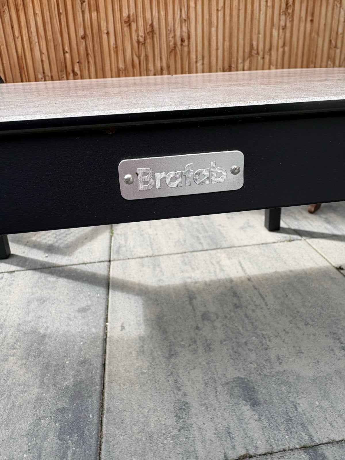 BraFab tuintafel, zwart met lichtgrijs blad, Ophalen, Zo goed als nieuw, Vierkant, Metaal