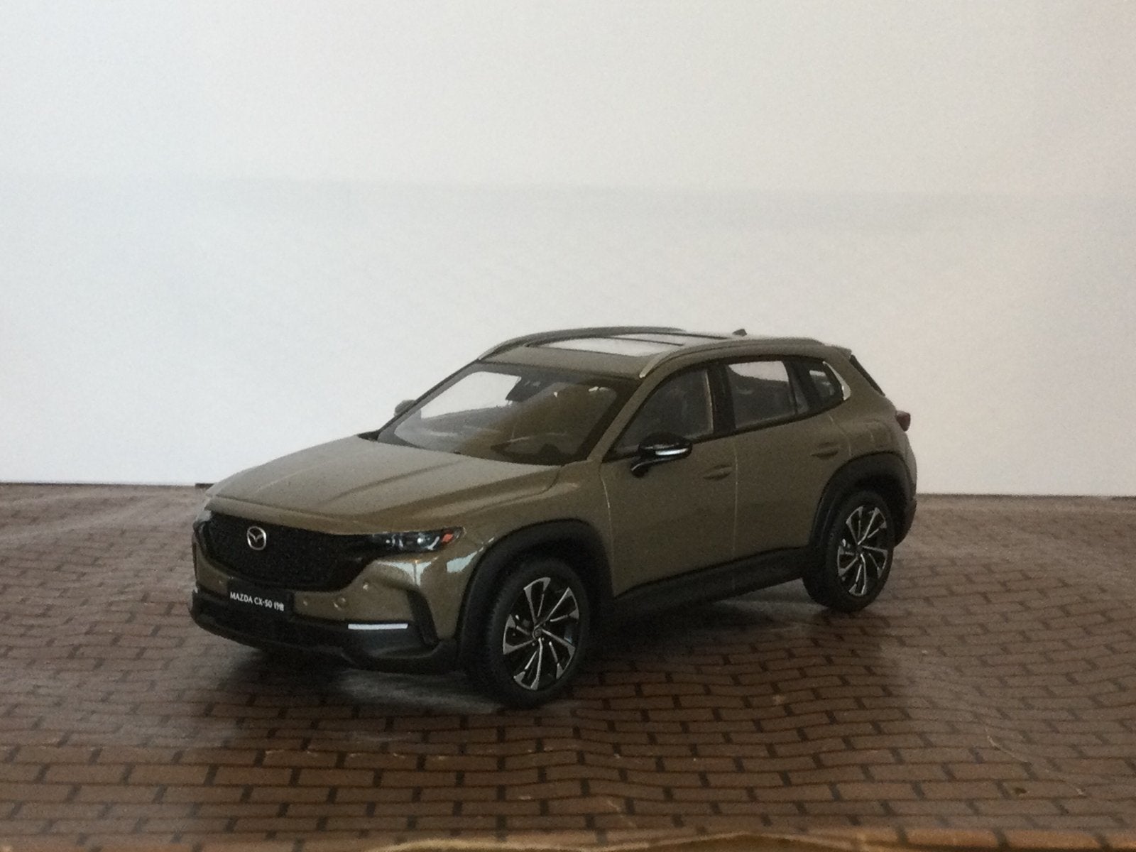 Mazda CX-50 Maple Brown 2021 Modelcar 1:43, Ophalen of Verzenden, Nieuw, Auto, Overige merken