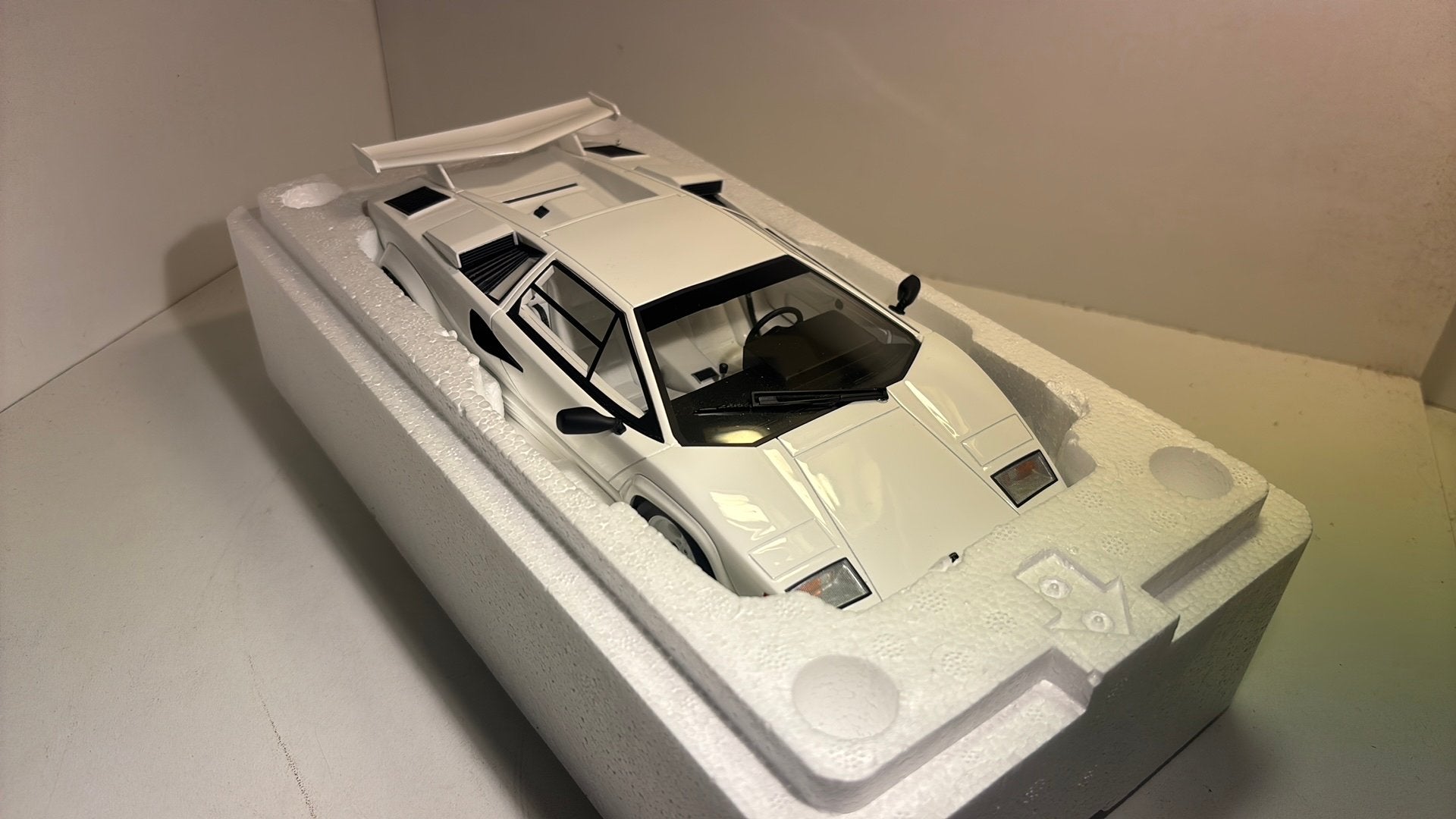Lamborghini countach lp5000 quattrovalvole kyosho 1.18, Kyosho, Ophalen of Verzenden, A, A