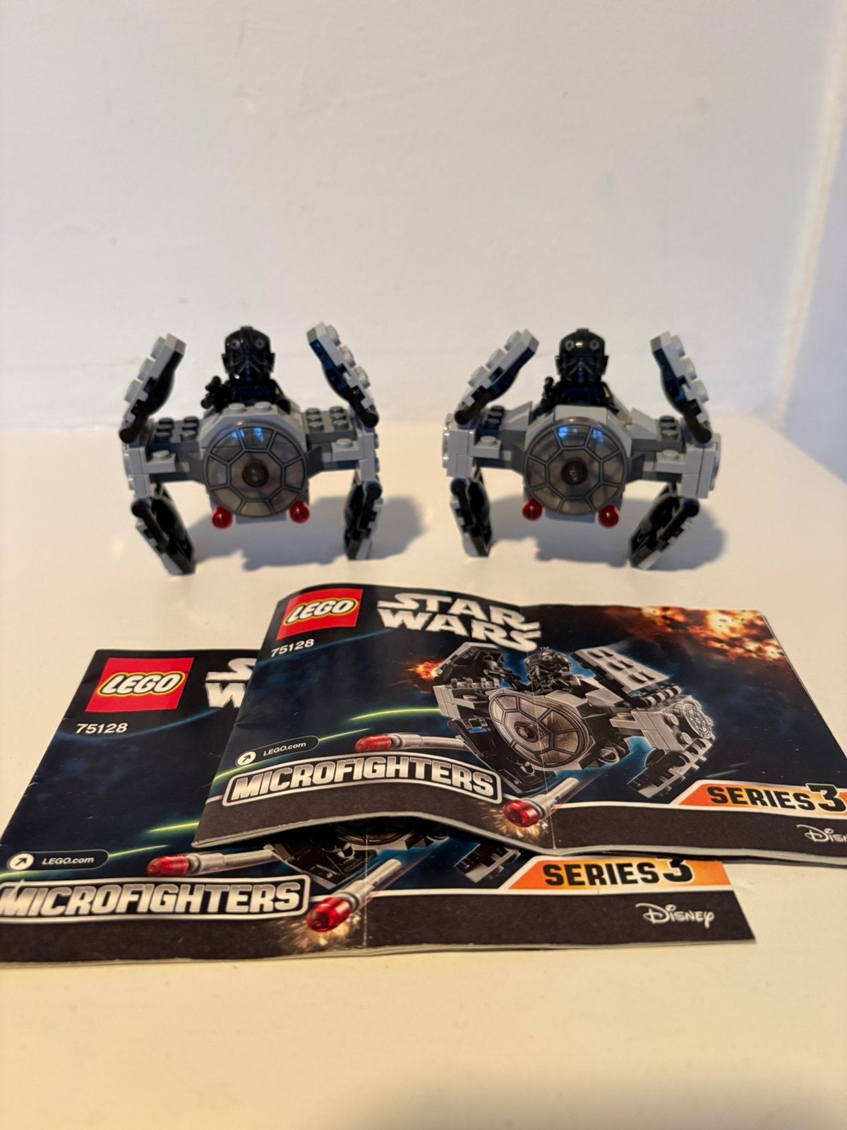 2x LEGO Star Wars 75128 TIE Advanced Prototype Microfighter