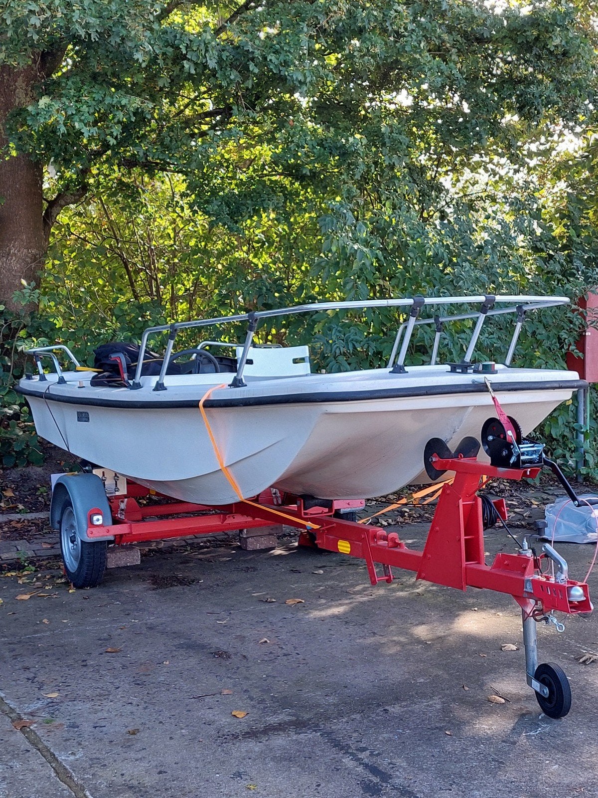 console/visboot/recreatieboot met trailer en bbm, Ophalen, Gebruikt, Tot 10 pk, Met afstandsbediening