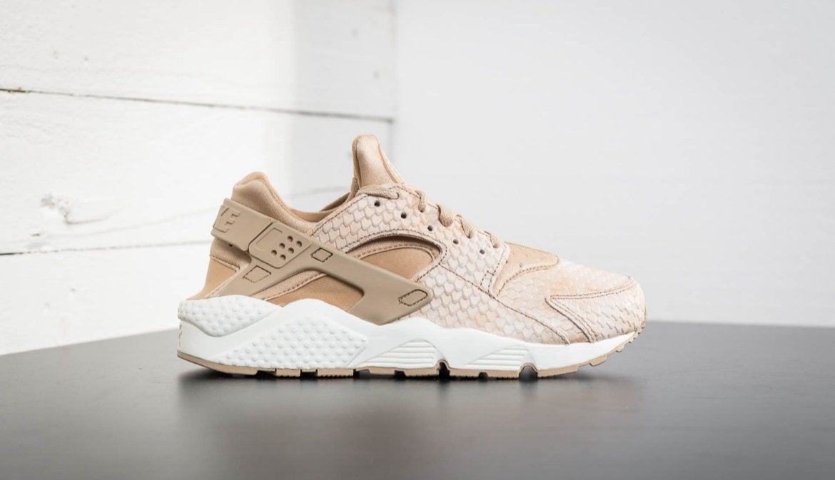 Nike air Huarache Premium, Kleding | Heren, Schoenen, Overige kleuren, Nieuw, Ophalen of Verzenden, Sneakers of Gympen
