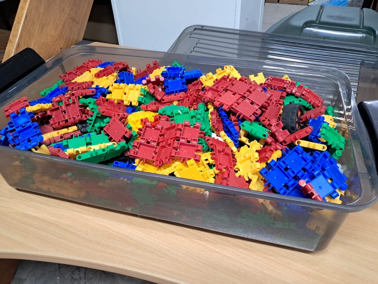 Grote bak met diverse bouwblokken (Nopper, Megabloks), Ophalen, Gebruikt, Nopper