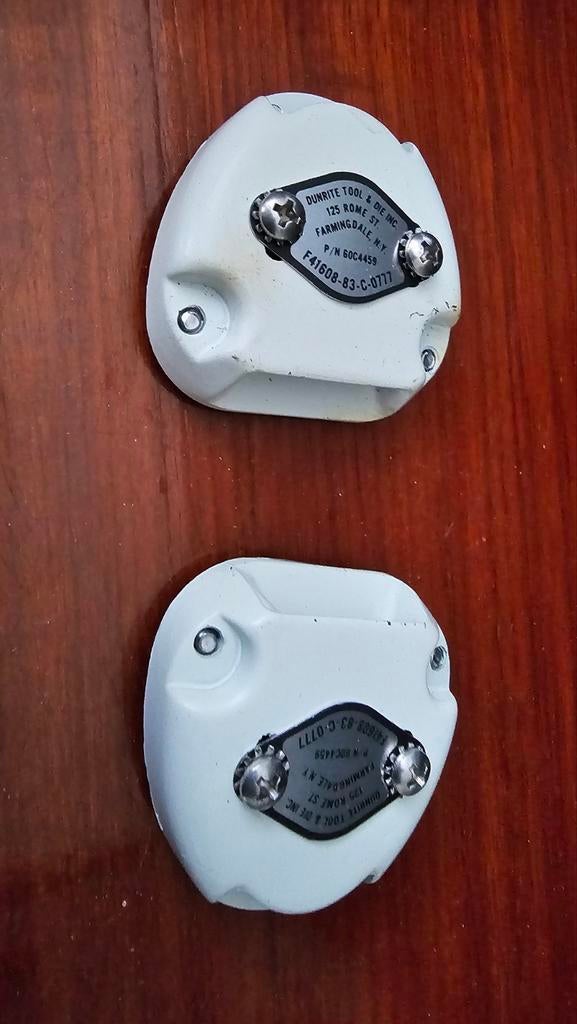 Pilotenhelm zuurstofmasker receivers, Verzamelen, Luchtvaart en Vliegtuigspotten, Ophalen of Verzenden, Overige typen