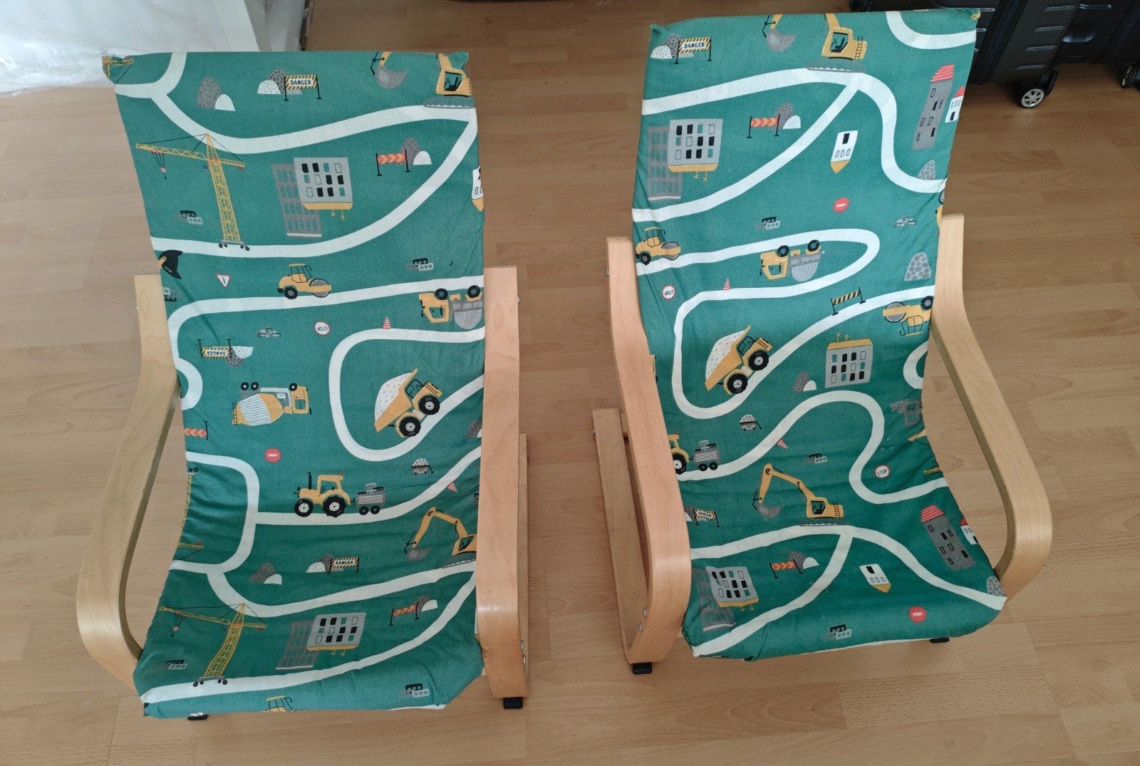 2x IKEA POÄNG kinderfauteuil met hoezen, Kinderen en Baby's, Ophalen of Verzenden