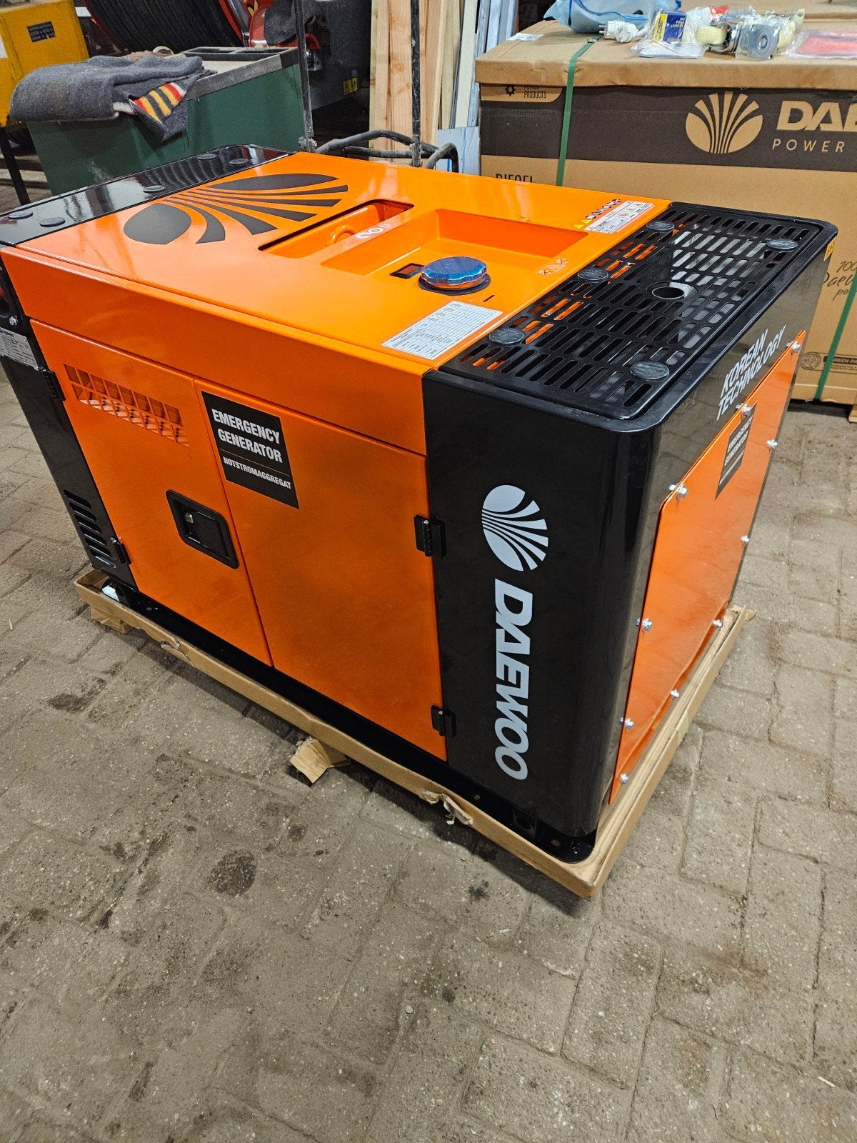 Nieuwe Daewoo Diesel Aggregaat 13.8 kVA - Geluidsgedempt, Doe-het-zelf en Verbouw, Aggregaten, Ophalen