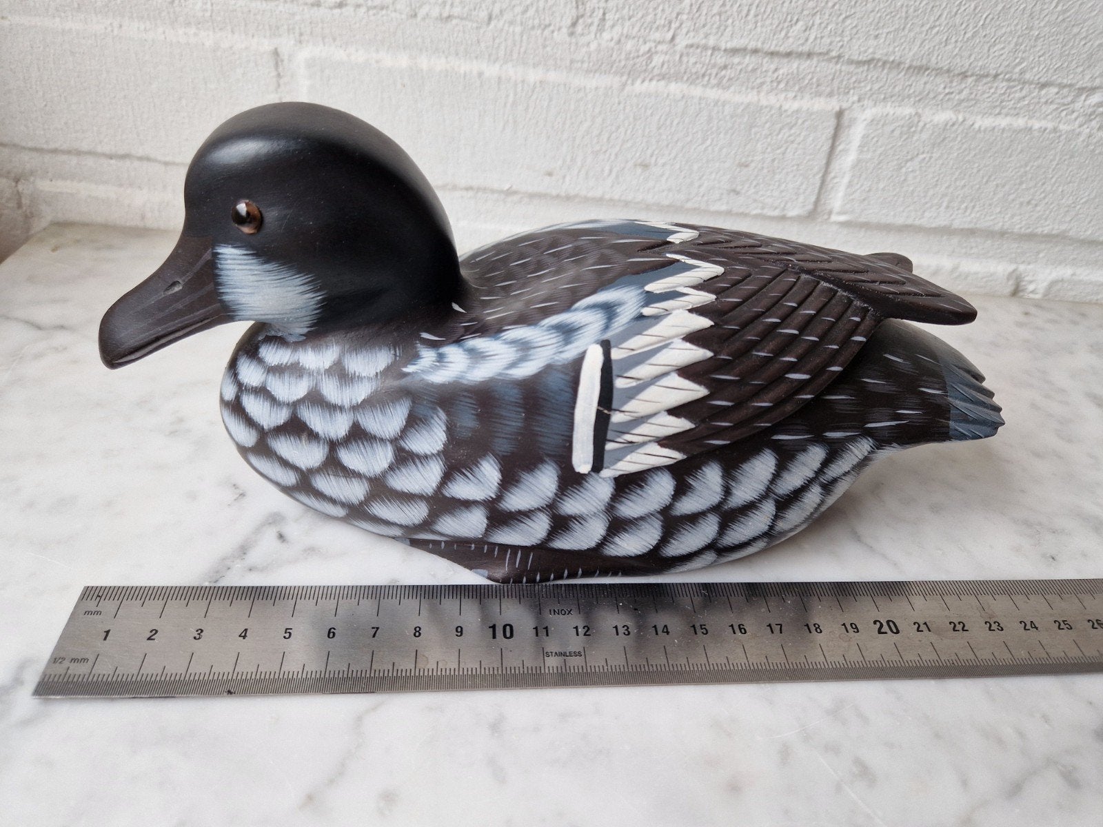 2 Houten eend beeldjes - Handgeschilderd, Ophalen of Verzenden, Gebruikt, Vogel, Beeldje of Figuurtje