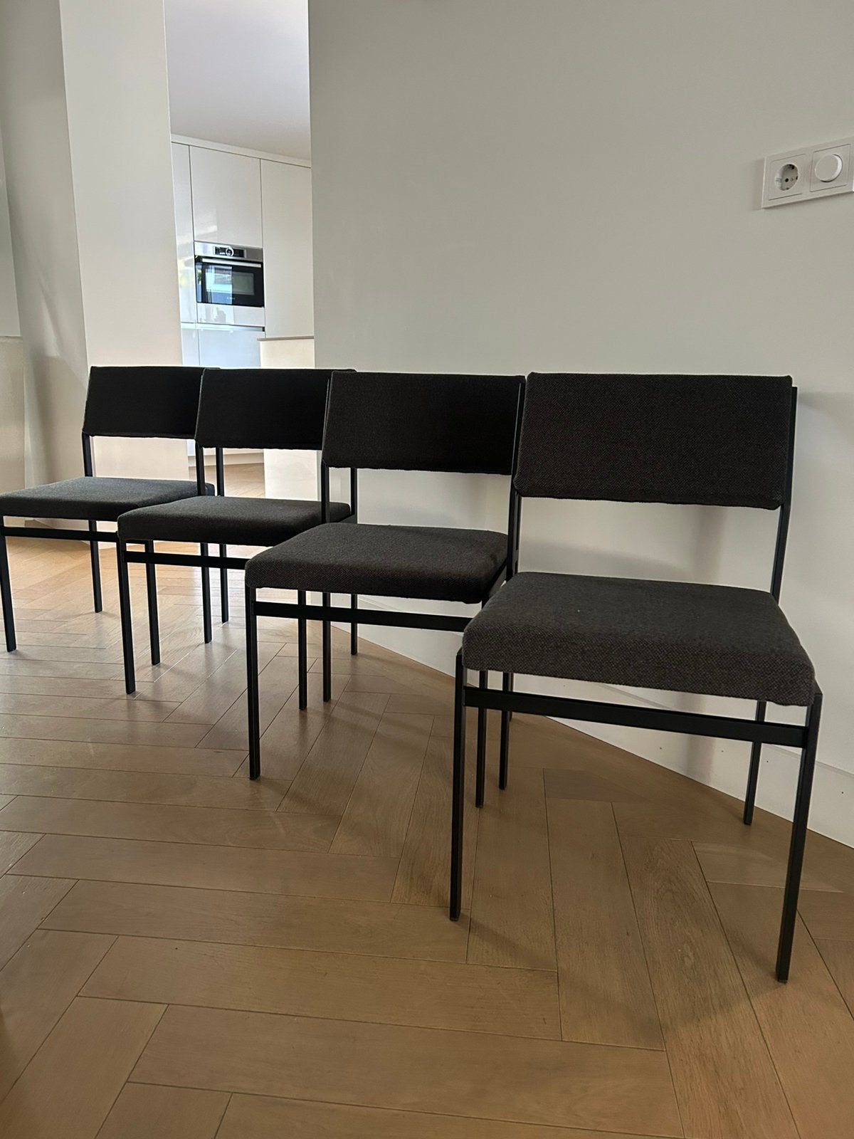 4x Pastoe SMO7 eetkamerstoelen (zgan), Ophalen, Zwart, Zo goed als nieuw, Vier