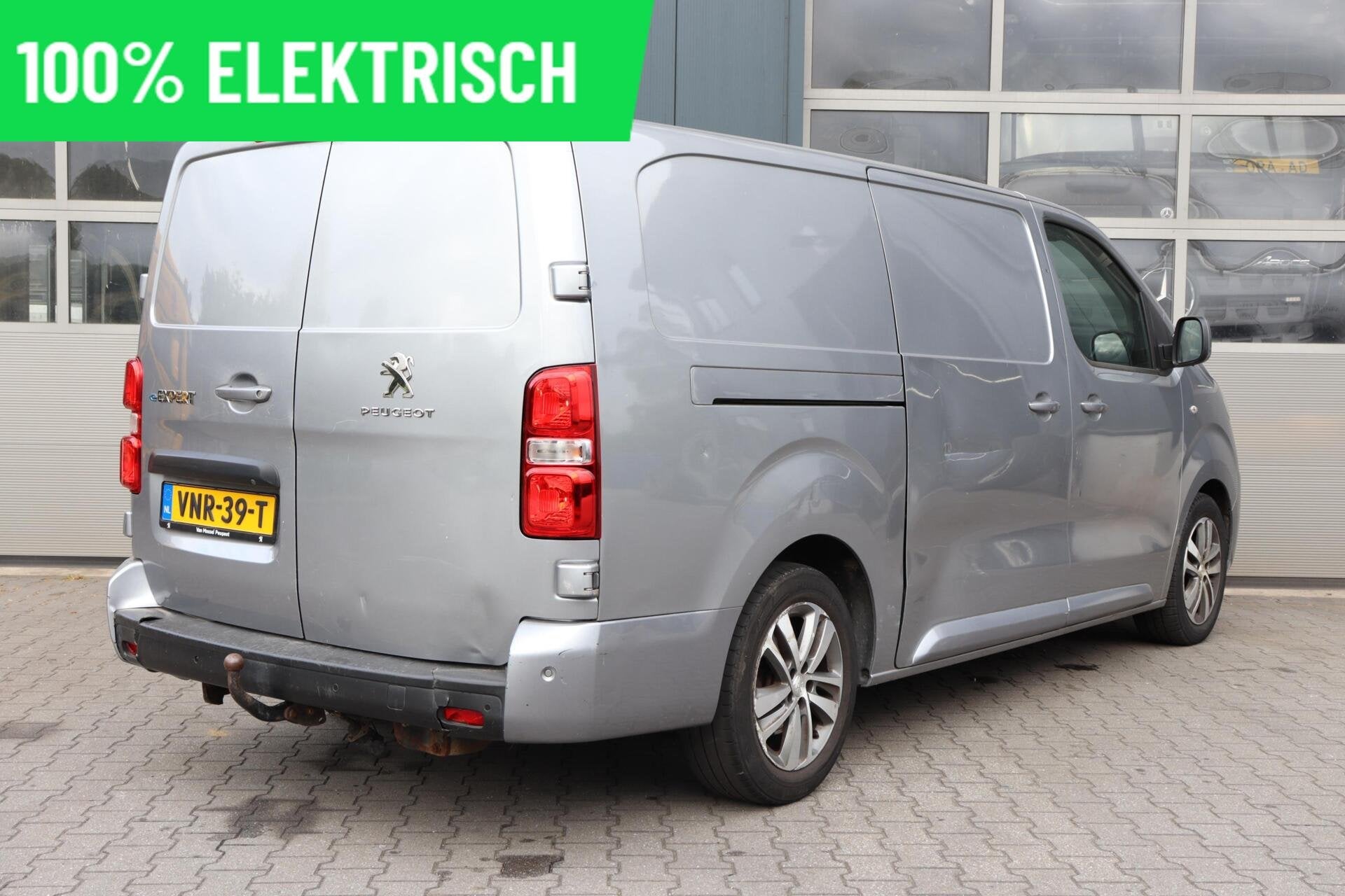 Peugeot e-Expert Long 75 kWh l NAVI l CLIMA l 360 CAMERA l H, 136 pk, Gebruikt, Zwart, Parkeersensor