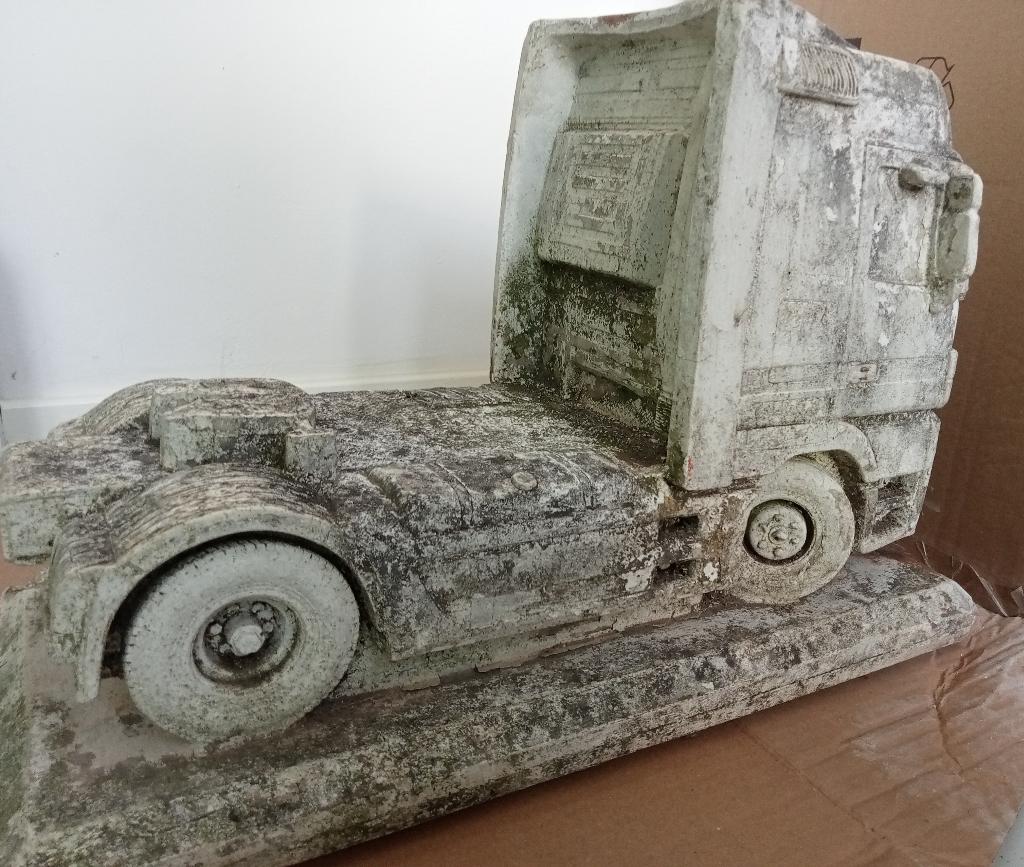 TUINBEELD BETON VRACHTWAGEN MERCEDES, Tuin en Terras, Tuinbeelden, Ophalen, Gebruikt, Beton, Overige typen
