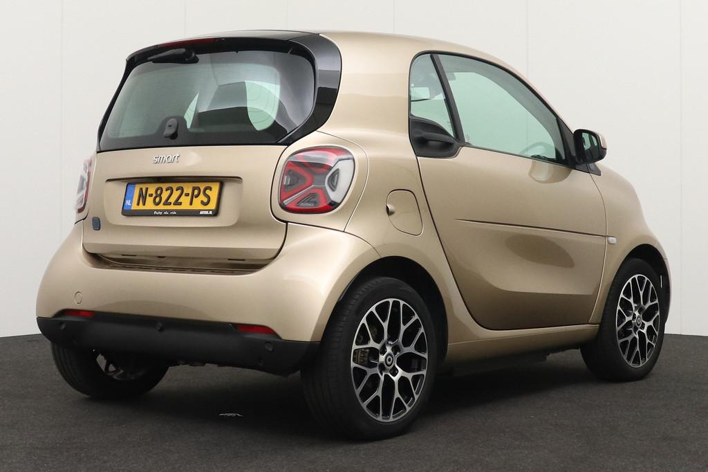 Smart Fortwo EQ Comfort PLUS Carplay Camera Stoelverwarming, Automaat, Achterwielaandrijving, Zwart, Overige kleuren
