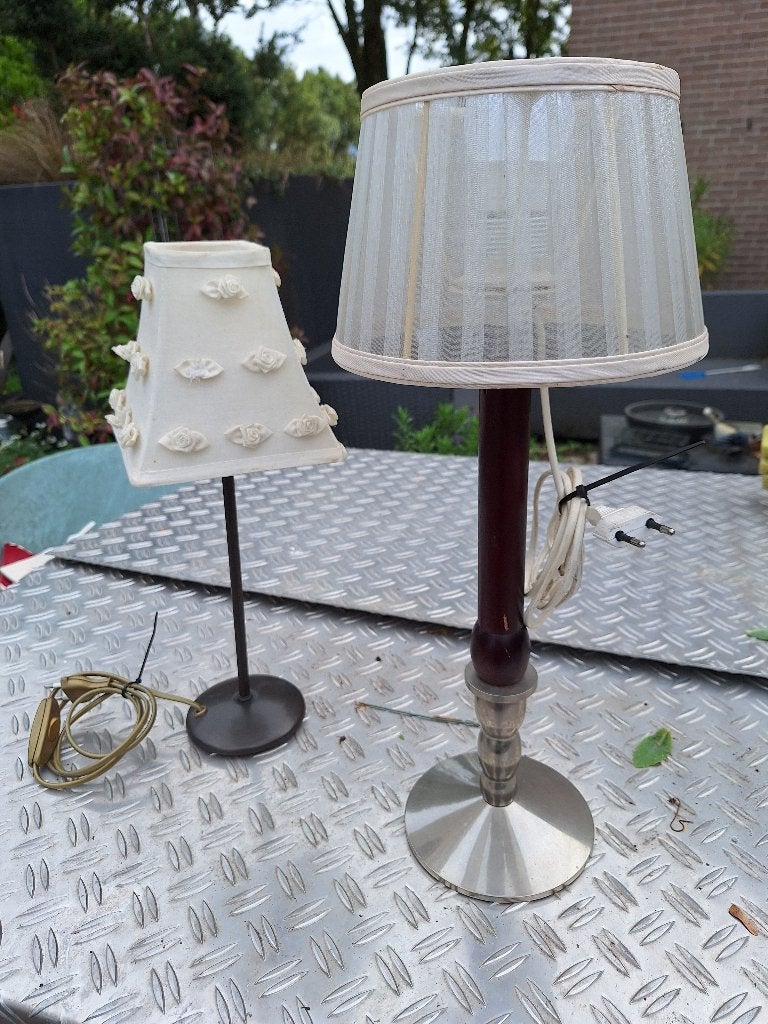 2 Tafellampen: 1x rond (48cm) en 1x vierkant (40cm), Huis en Inrichting, Ophalen, Overige merken, 45 cm, Overige stijlen