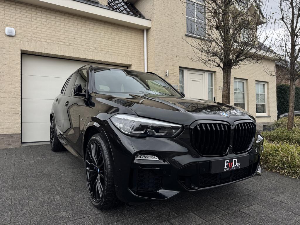 BMW X5 xDrive30d M M-sport Panoramadak Bowers&Wilkins 360Cam, Automaat, 15 km/l, 2993 cc, Zwart