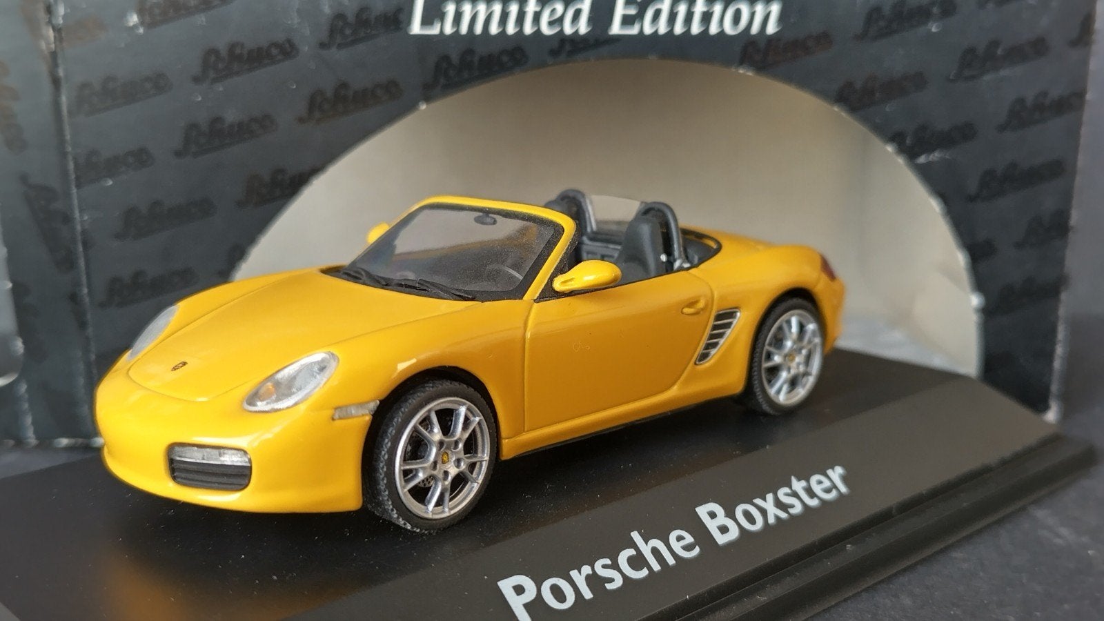 Porsche Boxster 987 geel 1:43 Schuco Pol, Auto, Verzenden, ., Nieuw