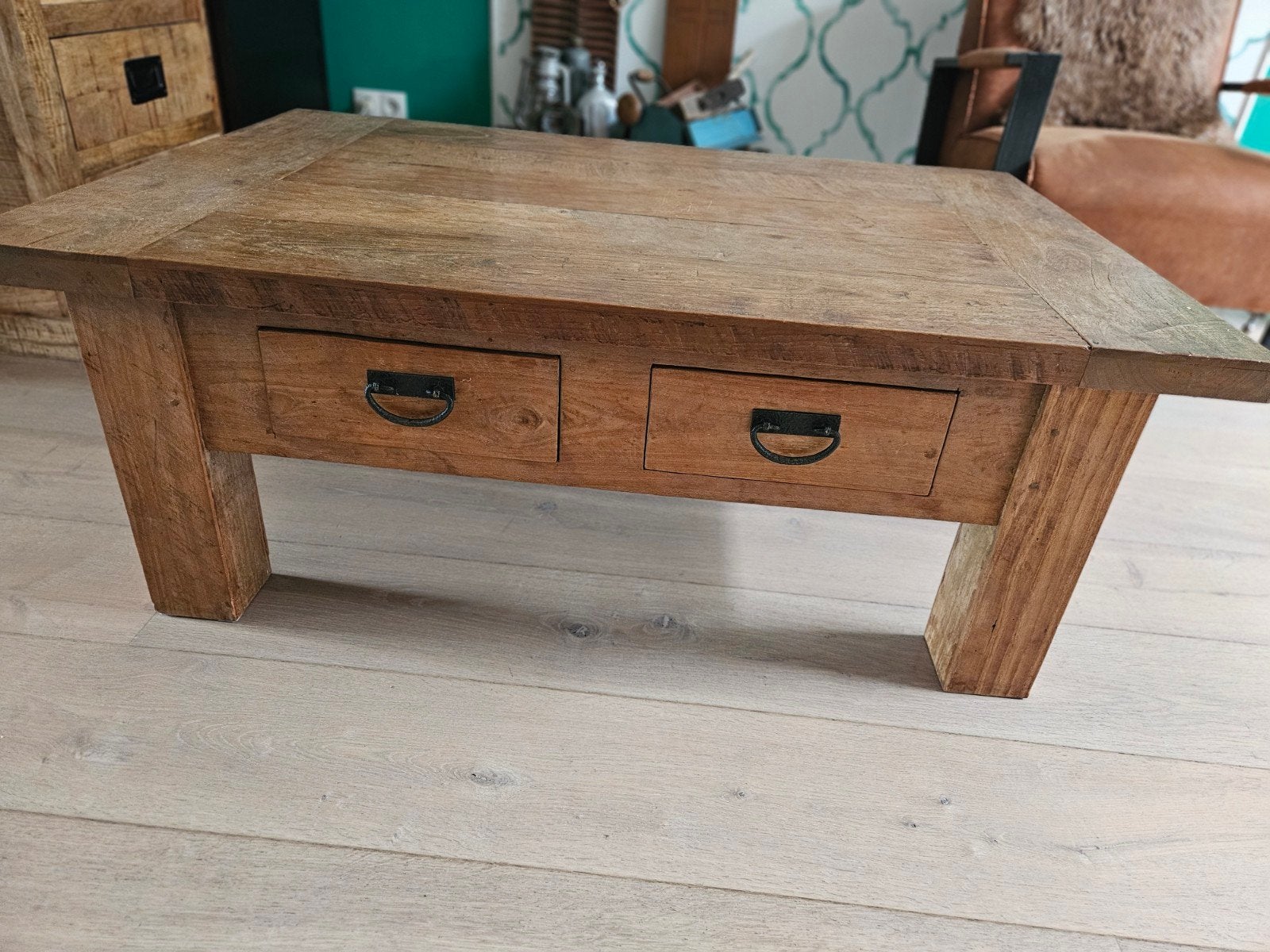 Robuuste houten salontafel met lades, Ophalen of Verzenden