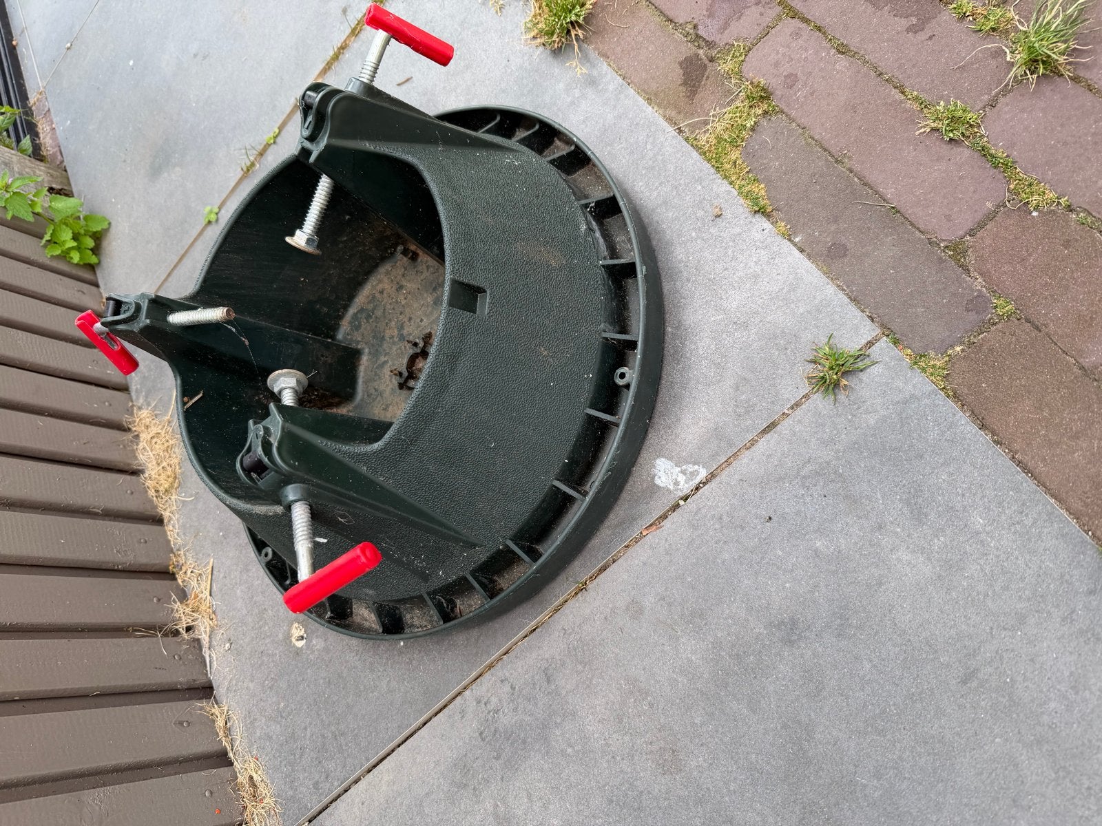 Kerstboomsteun, Diversen, Ophalen