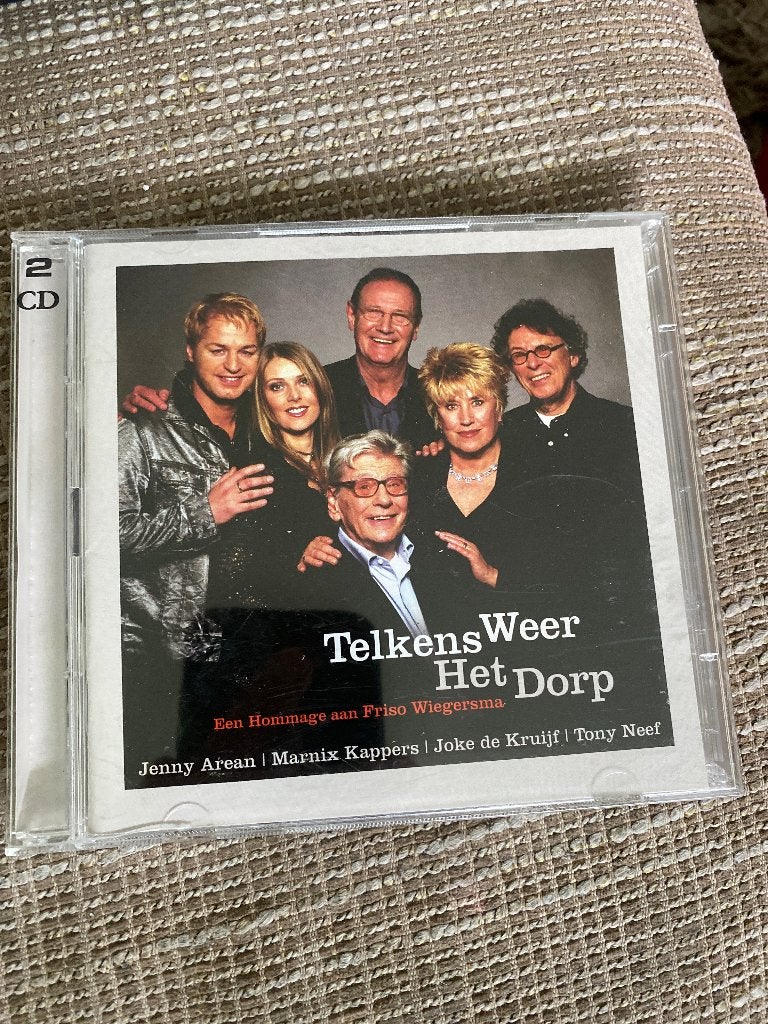Telkens Weer Het Dorp - Hommage aan Friso Wiegersma (2CD), Inclusief boekje, Overige genres, Ophalen of Verzenden, Zo goed als nieuw