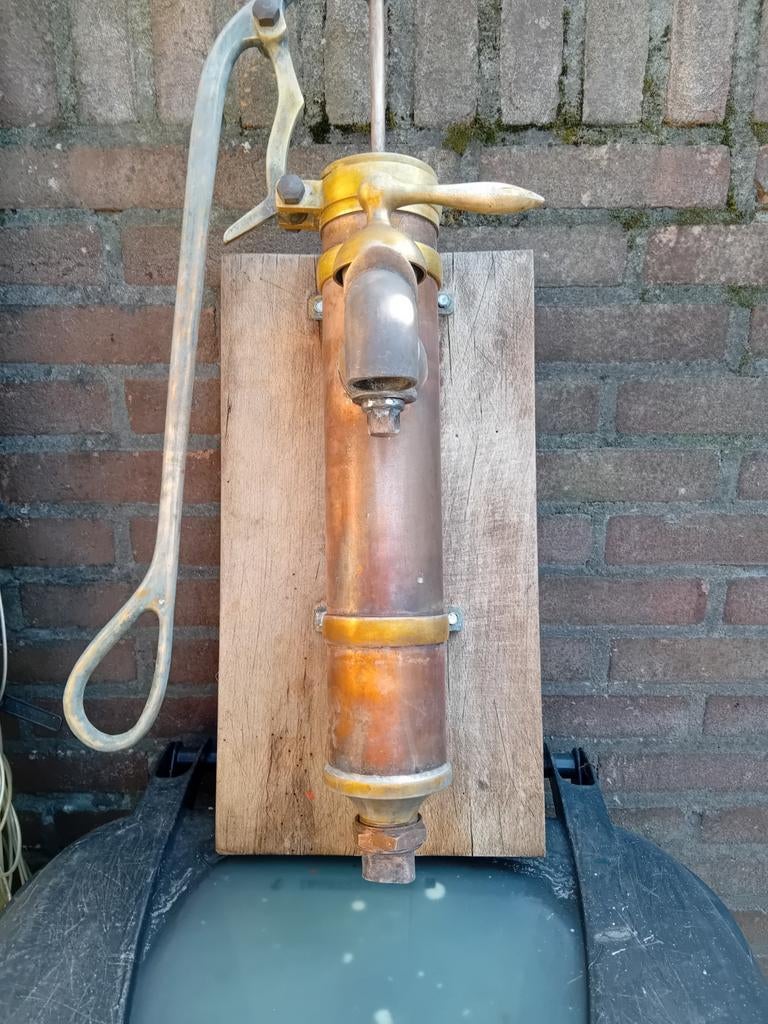 Antieke koperen waterpomp - Decoratief, Ophalen of Verzenden