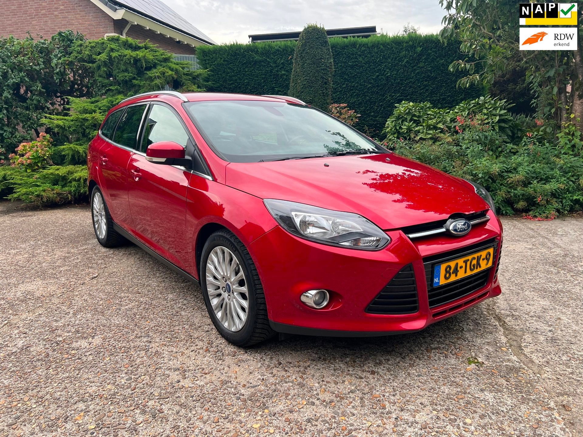 Ford Focus Wagon 1.6 TI-VCT First Edition, ECC, 17'', Zeer n, Auto's, 125 pk, Gebruikt, Zwart, 4 cilinders