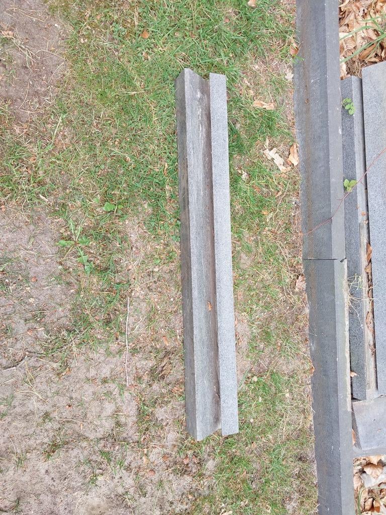 Granieten goten voor waterafvoer (8 stuks), Ophalen, Gebruikt, Graniet, Overige typen