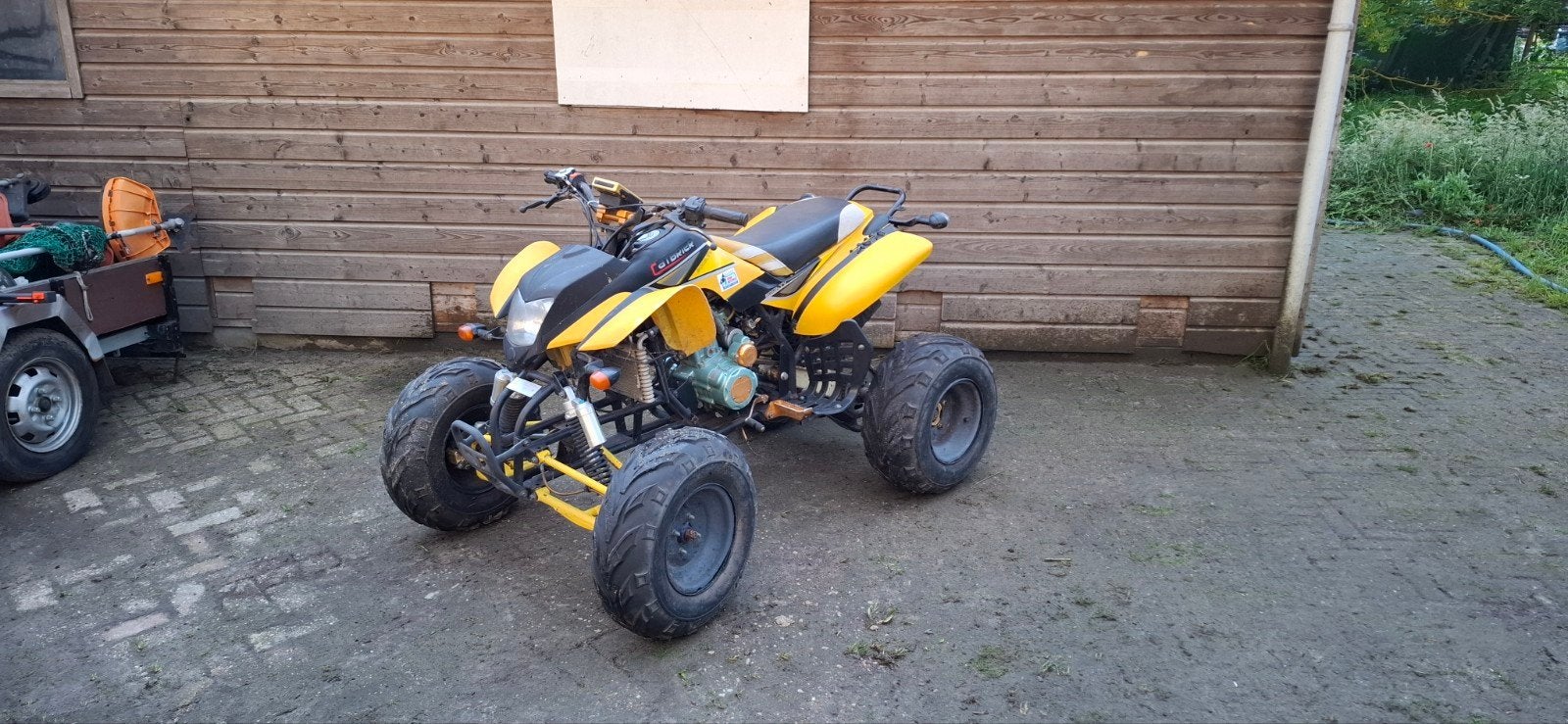 Quad 200cc catbrier met kenteken, Motoren, Quads en Trikes, Ophalen