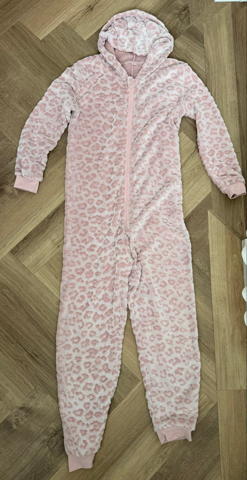 Roze luipaardprint onesie jumpsuit met capuchon 158/164, Kinderen en Baby's, Kinderkleding | Maat 158, Ophalen of Verzenden, Zo goed als nieuw