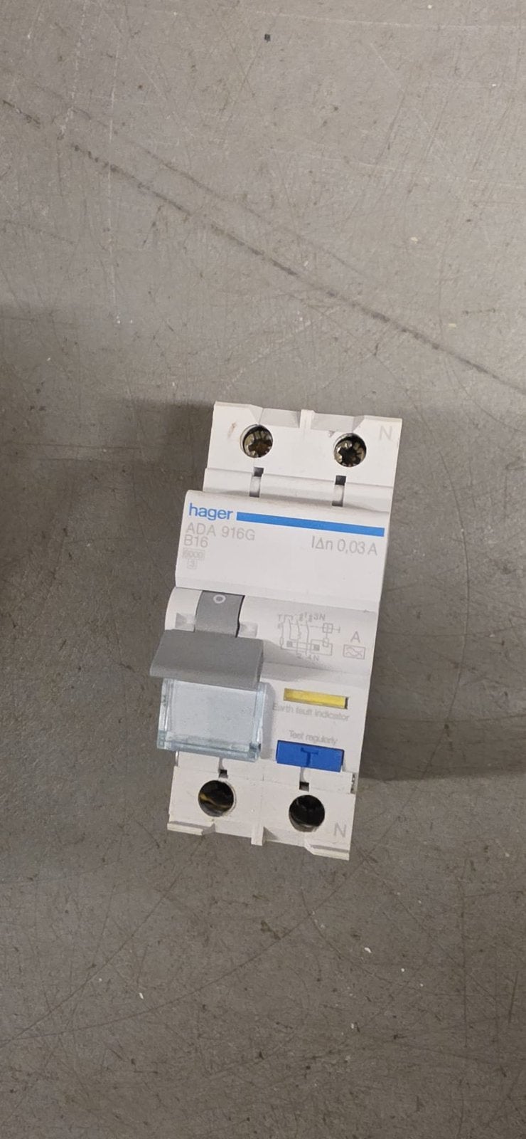 Hager aardlek automaat allamat, Ophalen, Zo goed als nieuw, Hager, Aardlekautomaat