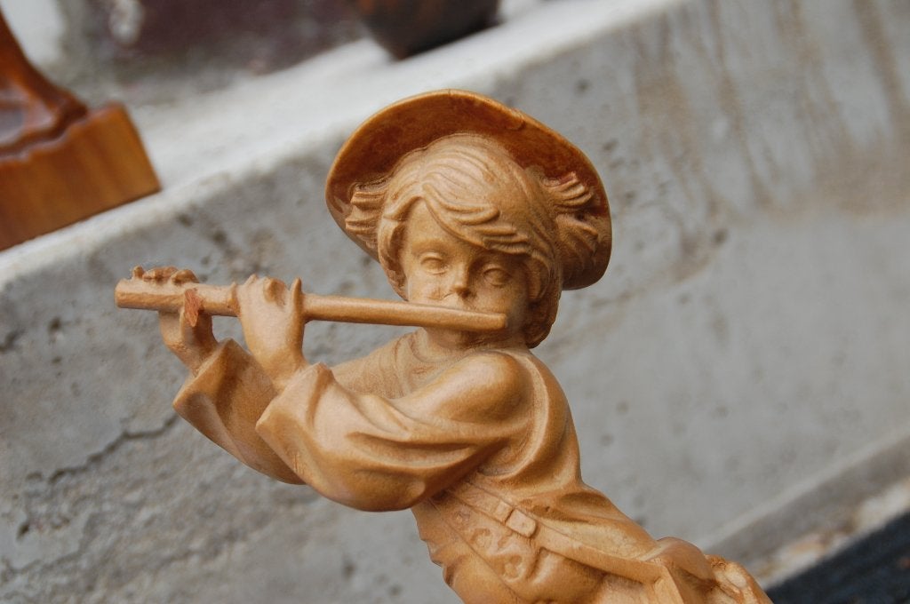 houtsnijwerk Jongen met fluit, Antiek en Kunst, Ophalen of Verzenden