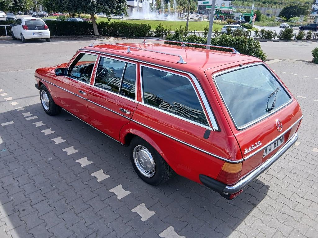 Mercedes 240TD, bj 1986, oldtimer, rijklaar en apk gekeurd, Achterwielaandrijving, Zwart, Mercedes-Benz, Te koop