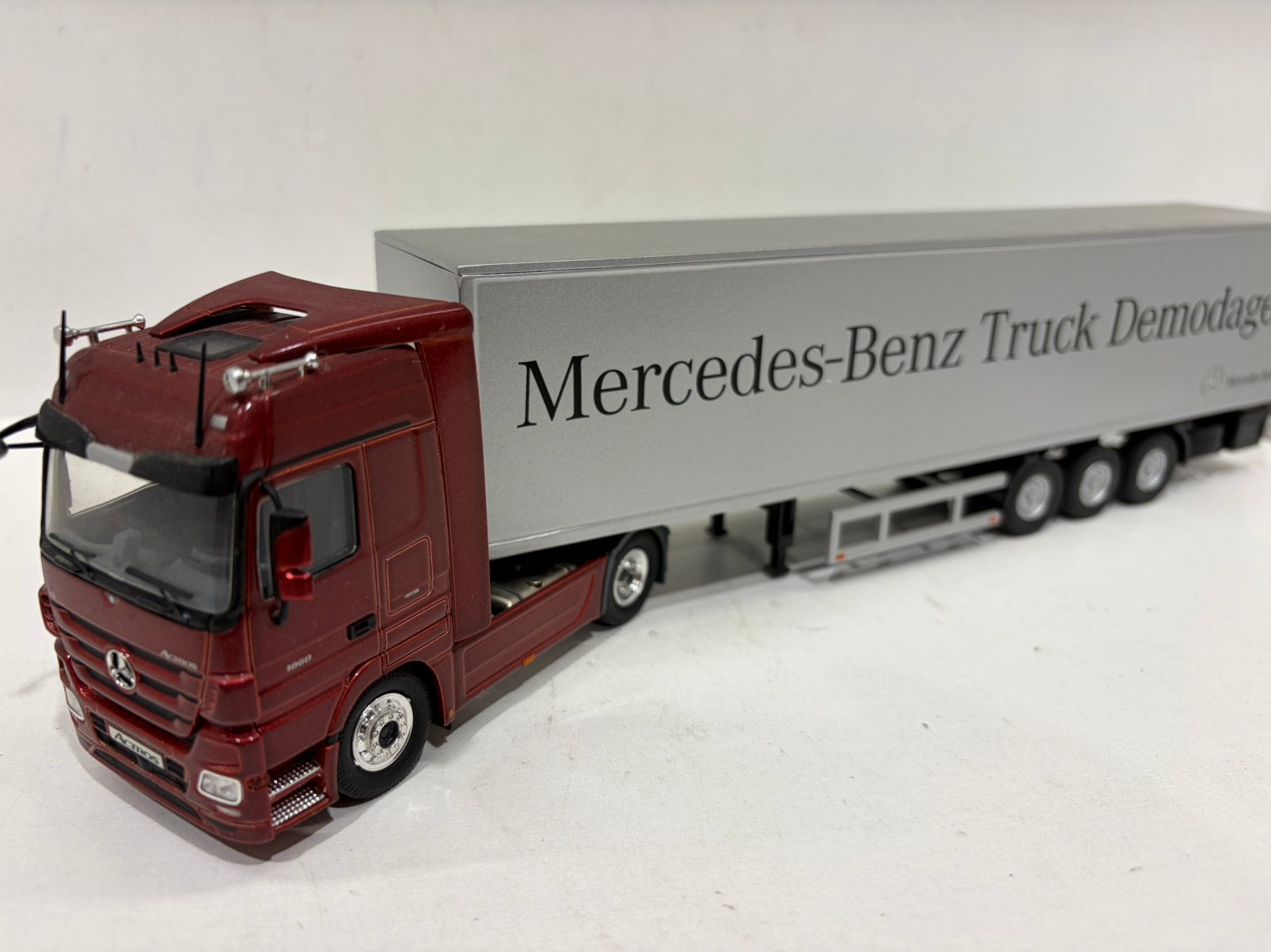 MERCEDES ACTROS NZG DEMODAGEN, Ophalen of Verzenden, Zo goed als nieuw, Bus of Vrachtwagen, NZG