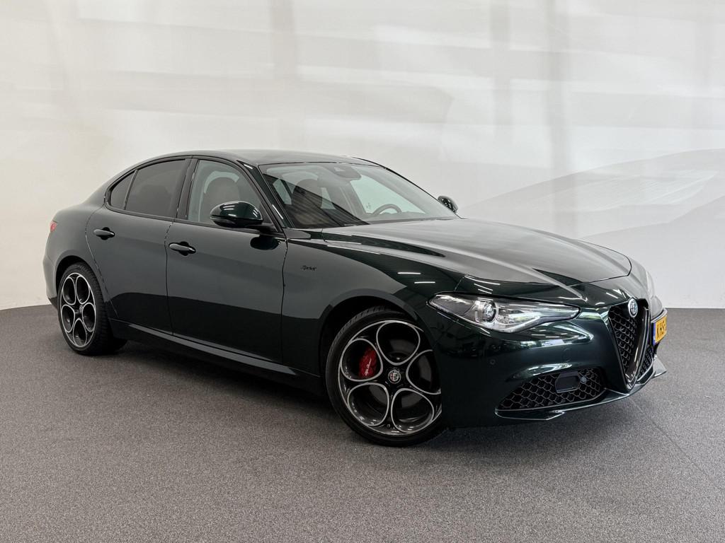 Alfa Romeo Giulia 2.0T 200pk Sprint Aut. Navigatie Apple Car, Automaat, 745 kg, Achterwielaandrijving, Leder en Stof