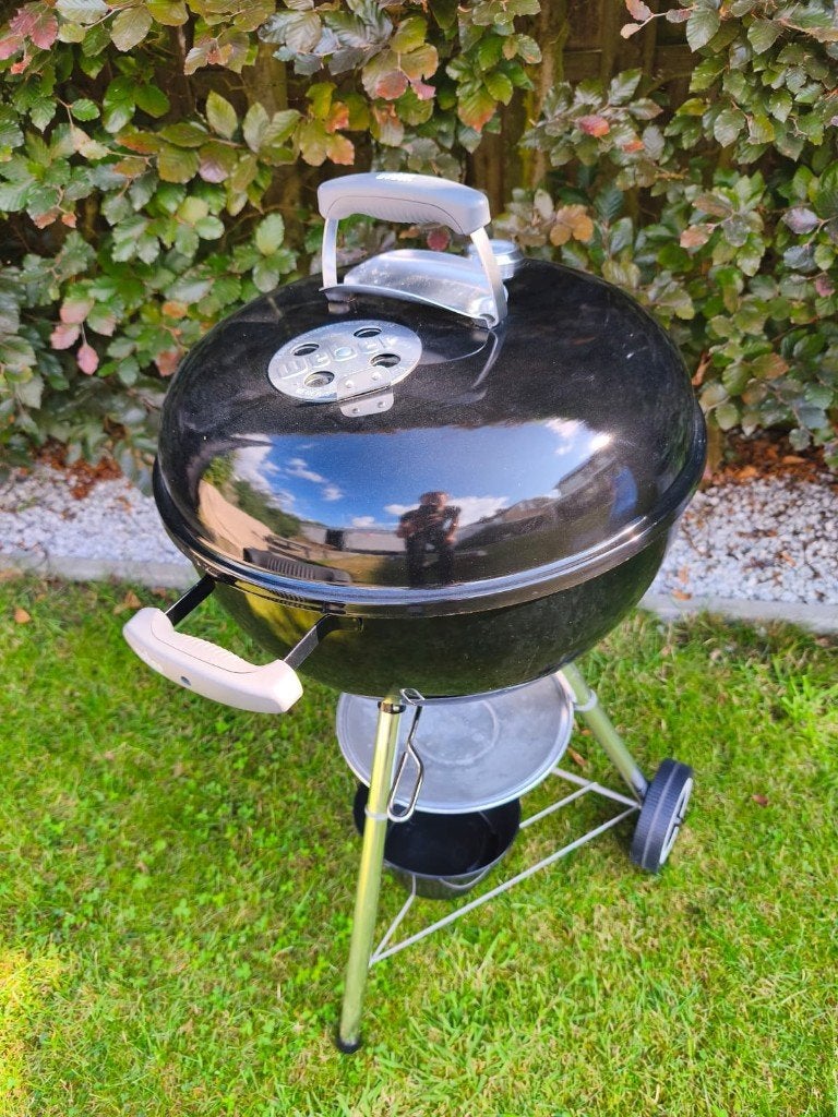 Weber Compact kettle houtskoolbarbecue - 47 cm, Ophalen, Gebruikt, Weber barbecue rond ca 47 cm, Met accessoires