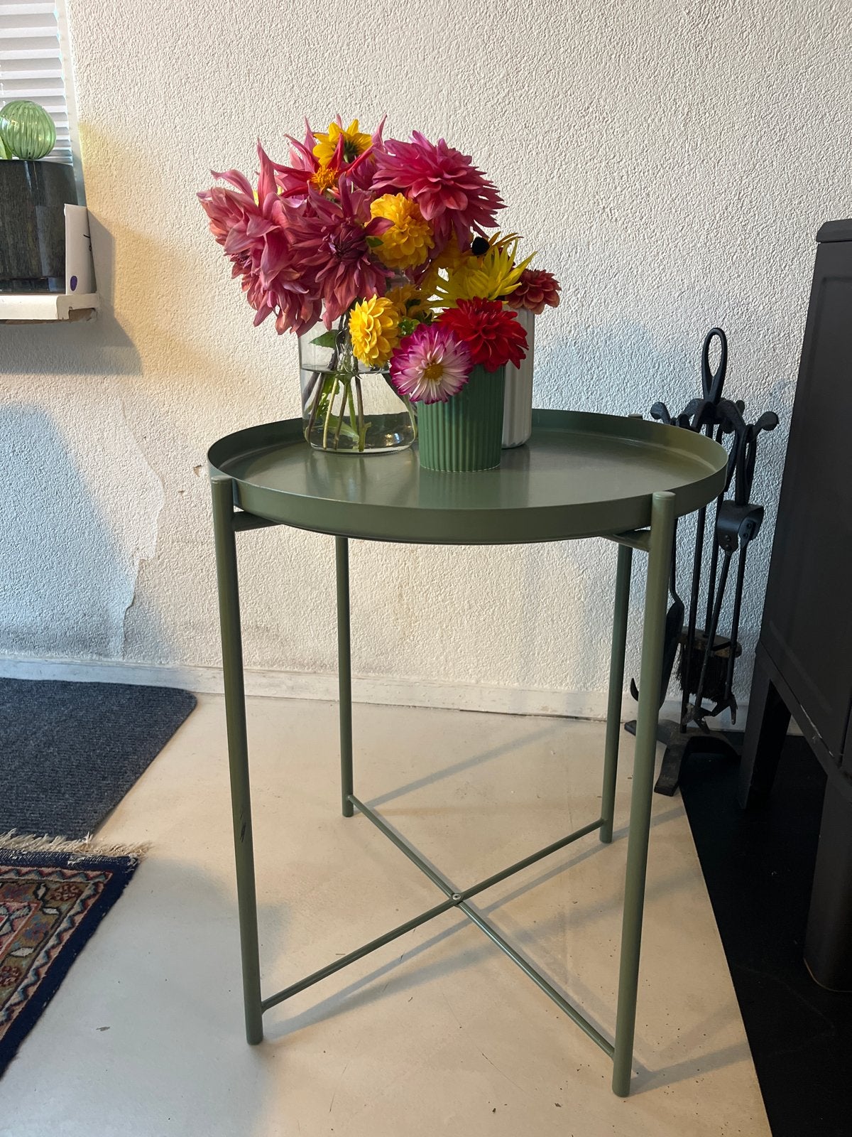 IKEA Gladom bijzettafel met afneembaar dienblad, 45 tot 60 cm, Minder dan 55 cm, Gebruikt, Metaal of Aluminium