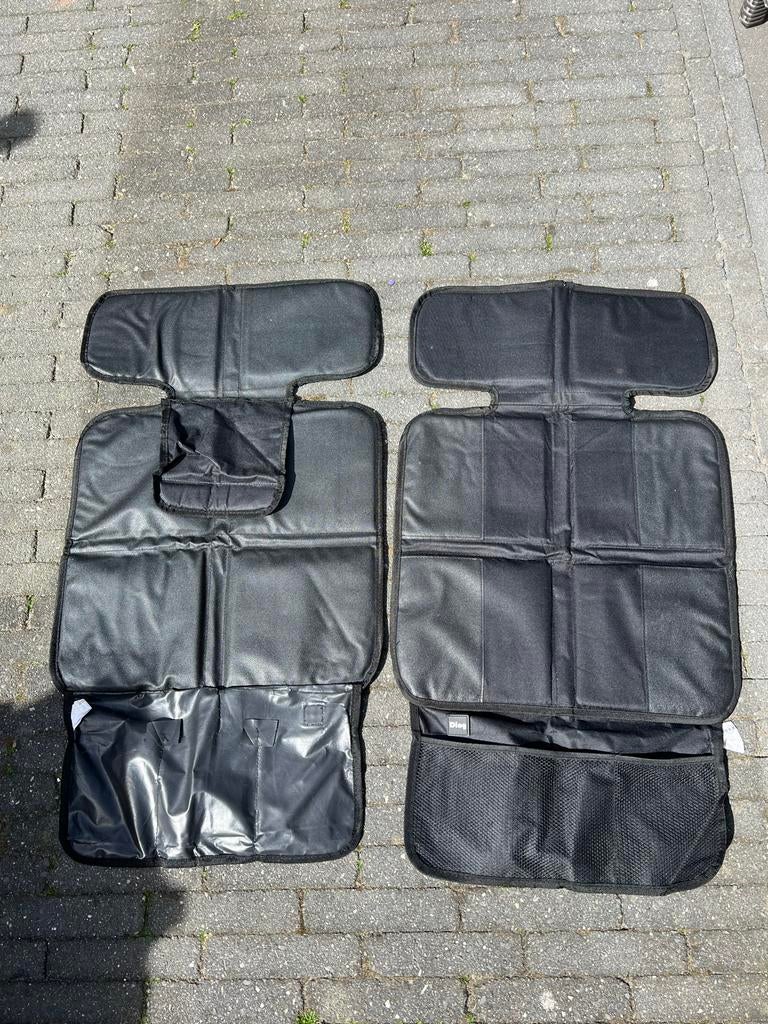 2x Autostoelbeschermer - Zwart, Ophalen of Verzenden, Zo goed als nieuw, Overige merken