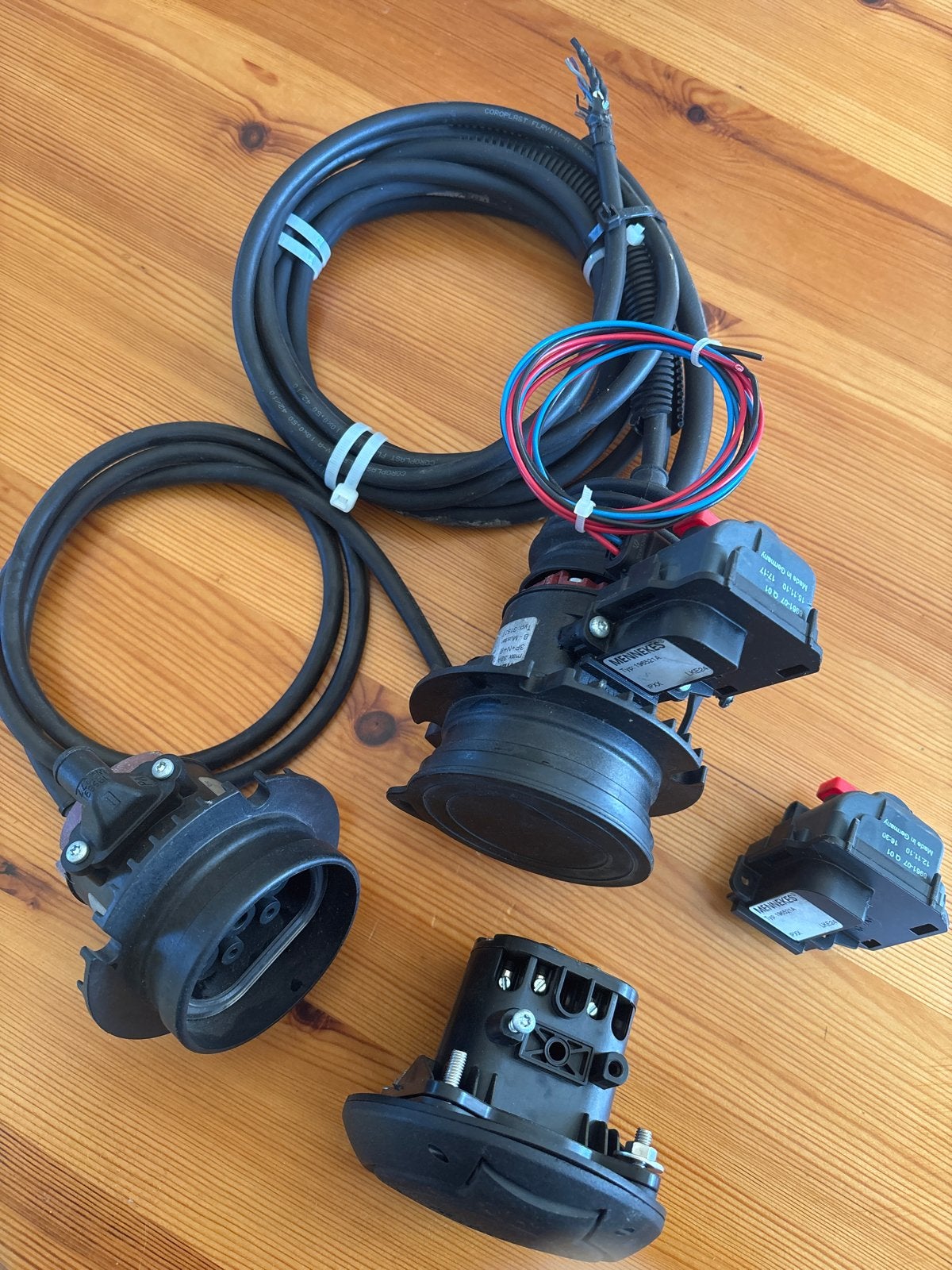 Mennekes Ratio Electric laadkabel set voor elektrische auto, Ophalen of Verzenden, Gebruikt, Universele onderdelen