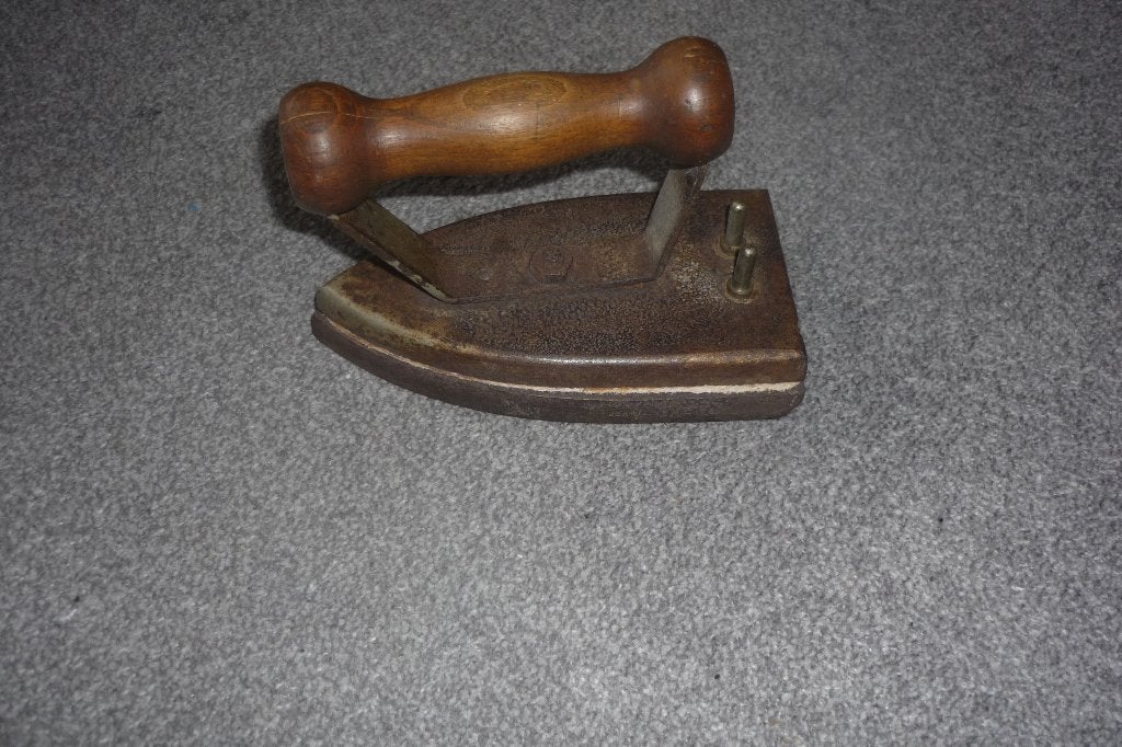 oud  strijkijzer, Ophalen of Verzenden